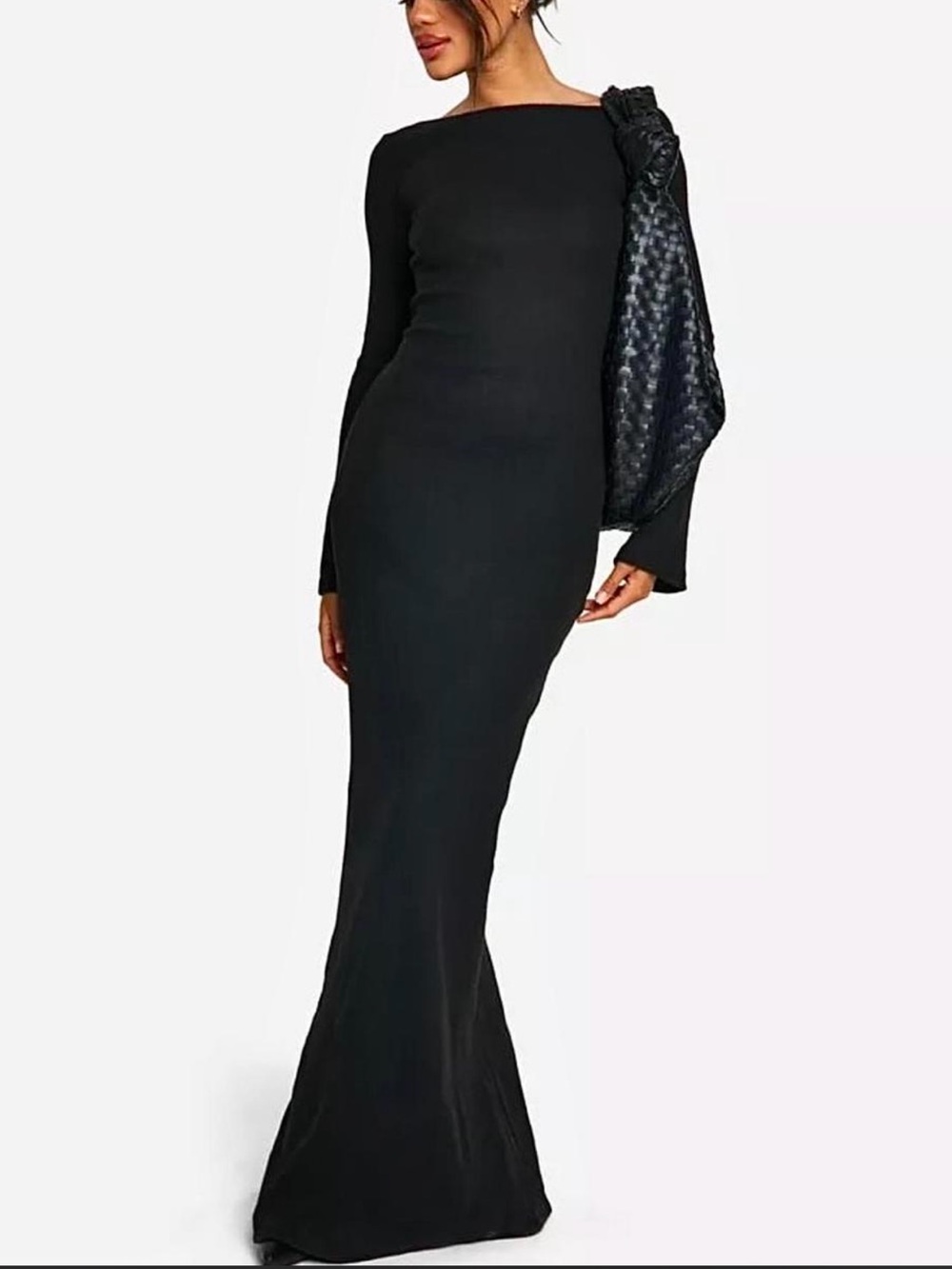 Black long sleeve maxi dress with open back and sleeves #LBD #MaxiDress